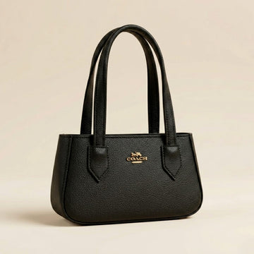 Coach Women's Beige Leather Shoulder Bag – Elegant Designer Handbag for Everyday Use